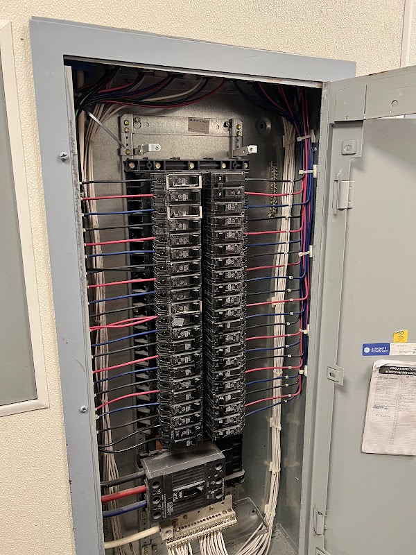 AAA ELECTRIC - project photo 5